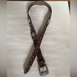 Ariat leather rhinestone Western belt. XL.